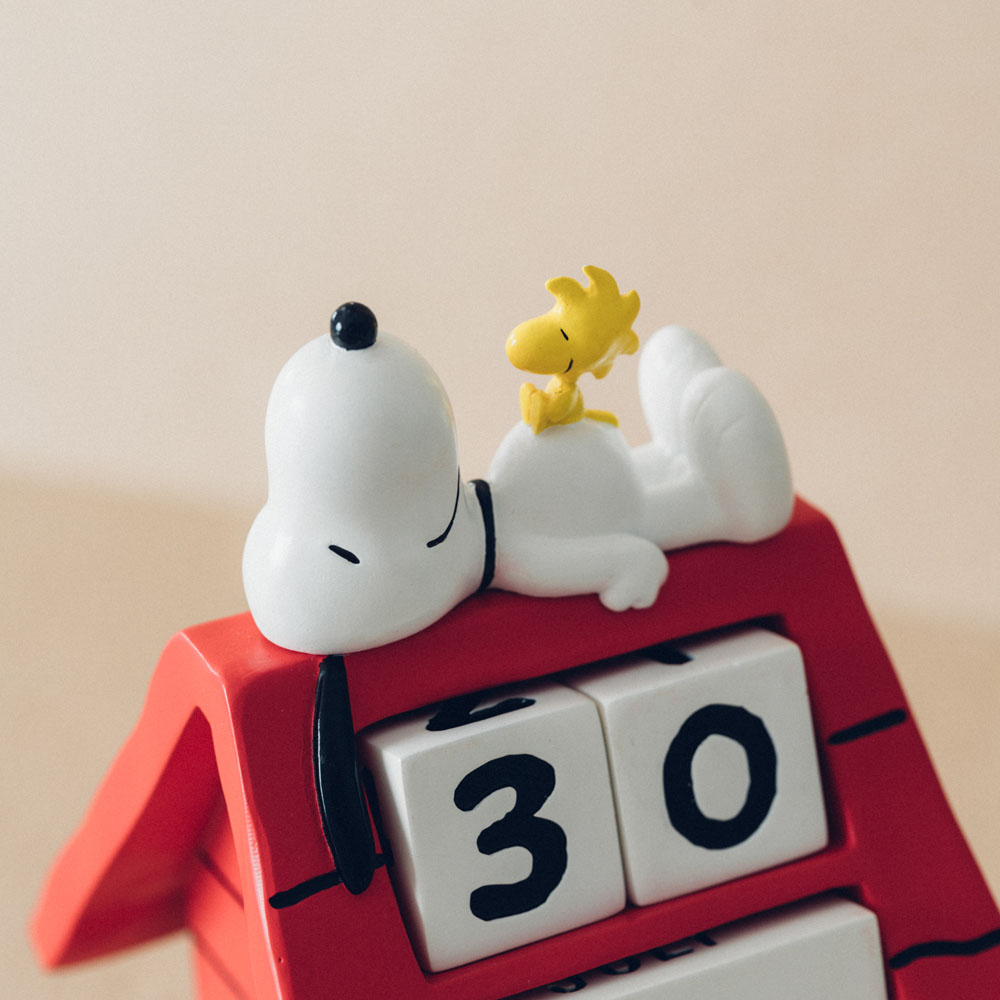 Peanuts 3D perpetual Calendar Snoopy Doghouse - MangaShop.ro