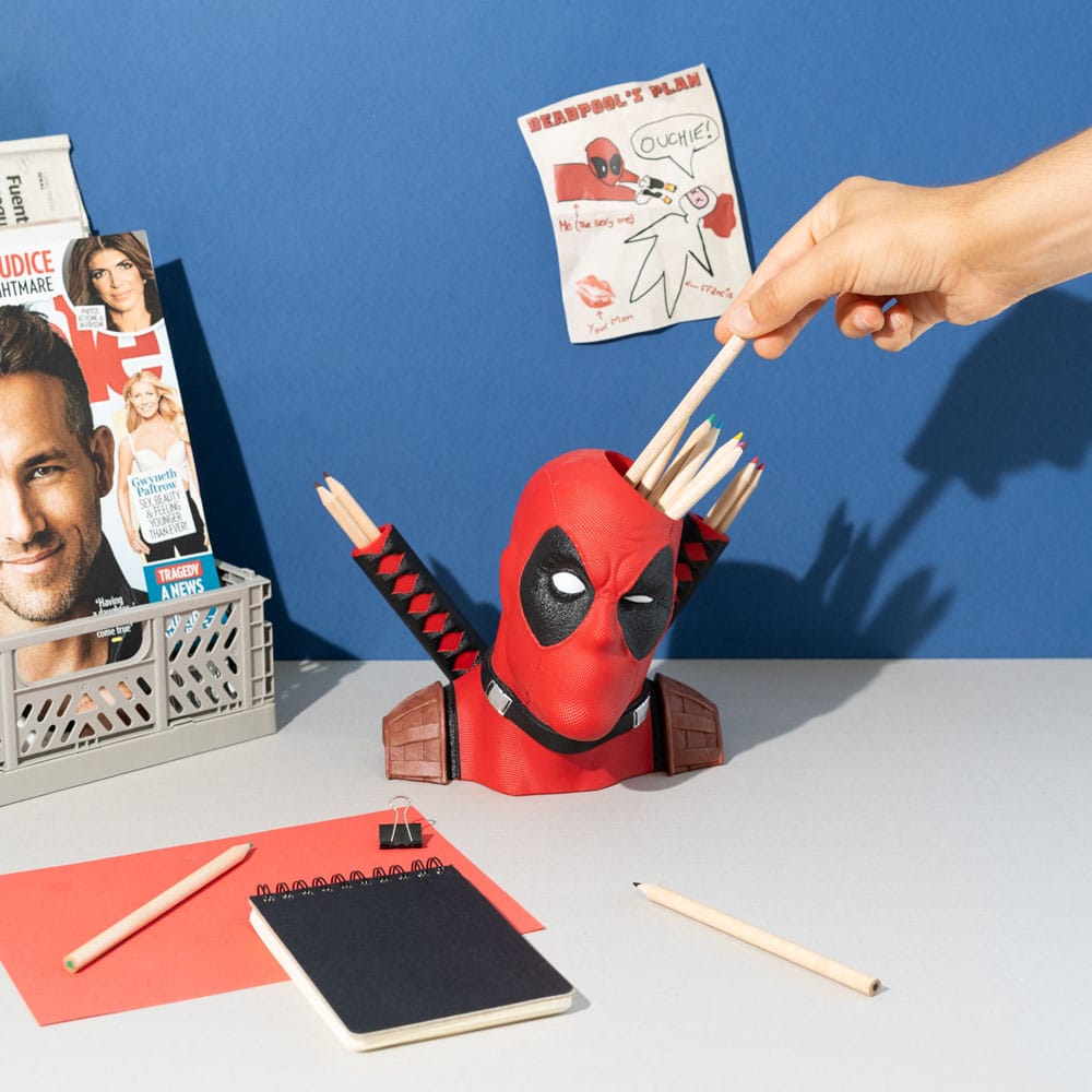 Deadpool Pencil Holder - MangaShop.ro