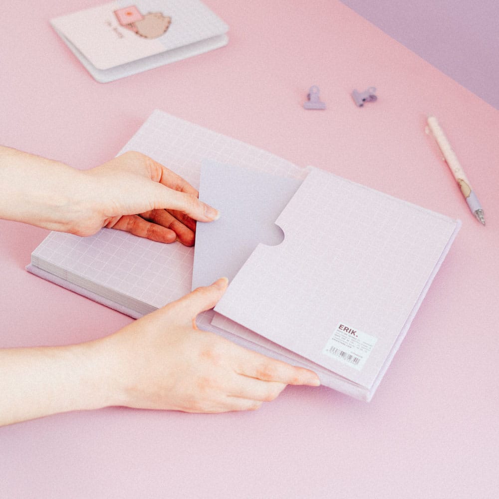 Pusheen Premium Plush Notebook A5 - MangaShop.ro