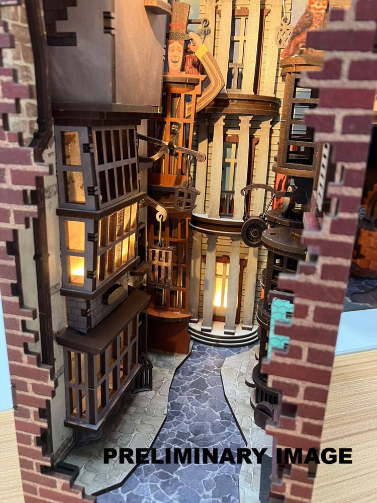 Harry Potter Tiny Adventures Book Nook Mini Diorama Diagon Alley 23 cm - MangaShop.ro