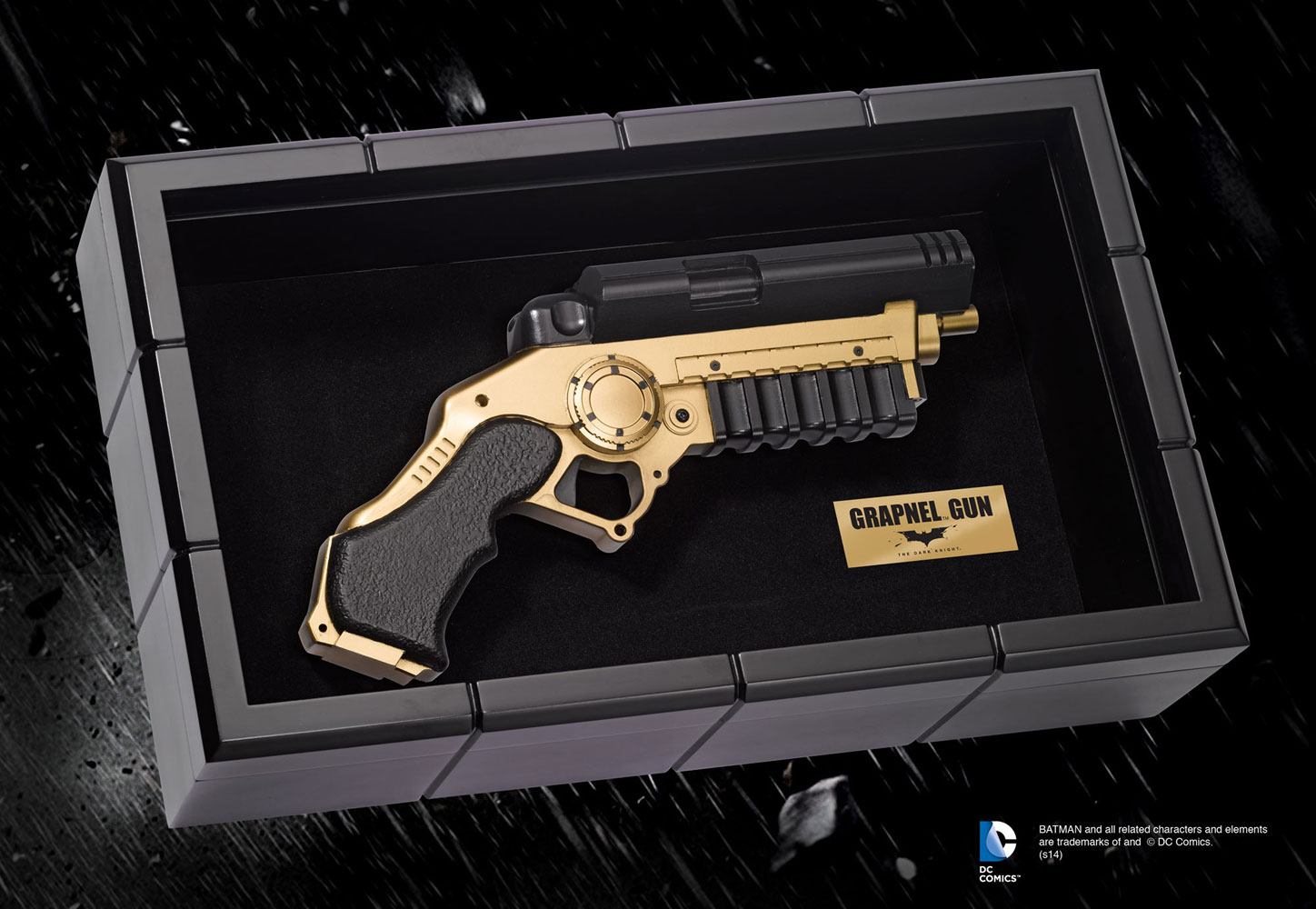 Batman The Dark Knight Replica 1/1 Grapnel Gun - MangaShop.ro
