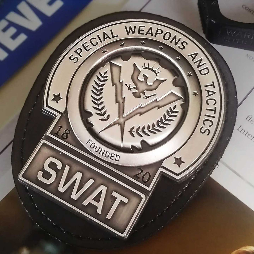 Batman The Dark Knight Replica 1/1 Gotham City SWAT Badge Limited Edition - MangaShop.ro