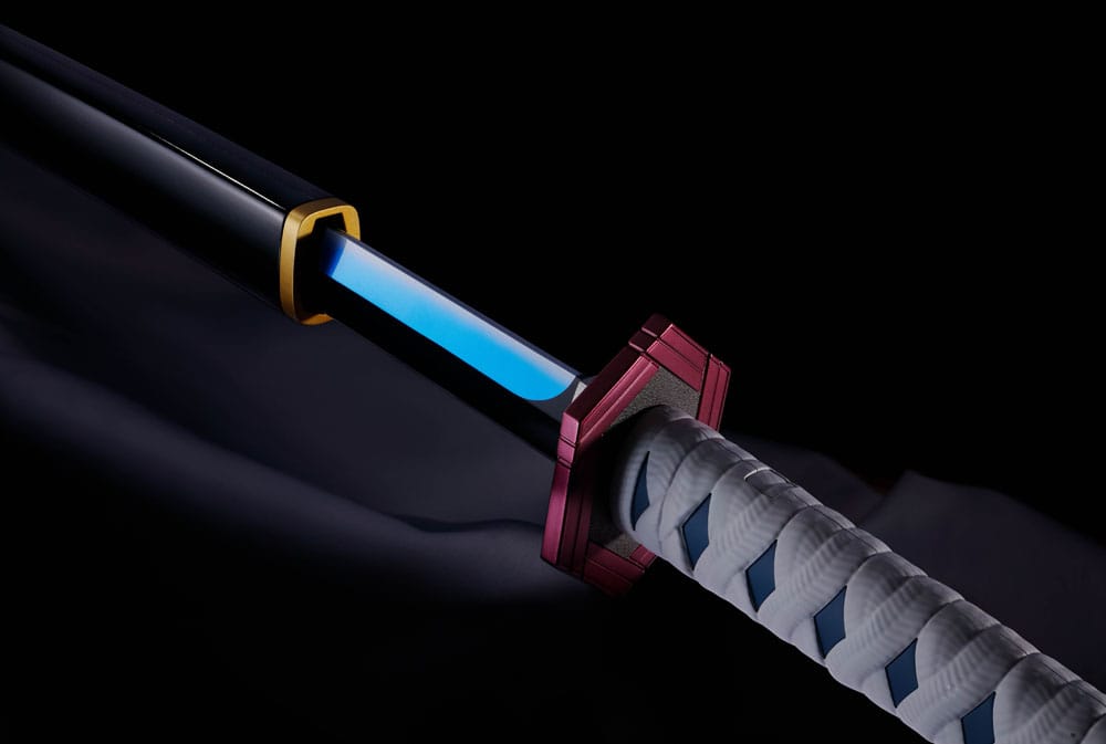 Demon Slayer: Kimetsu no Yaiba Proplica Replica 1/1 Nichirin Sword (Giyu Tomioka) 95 cm - MangaShop.ro