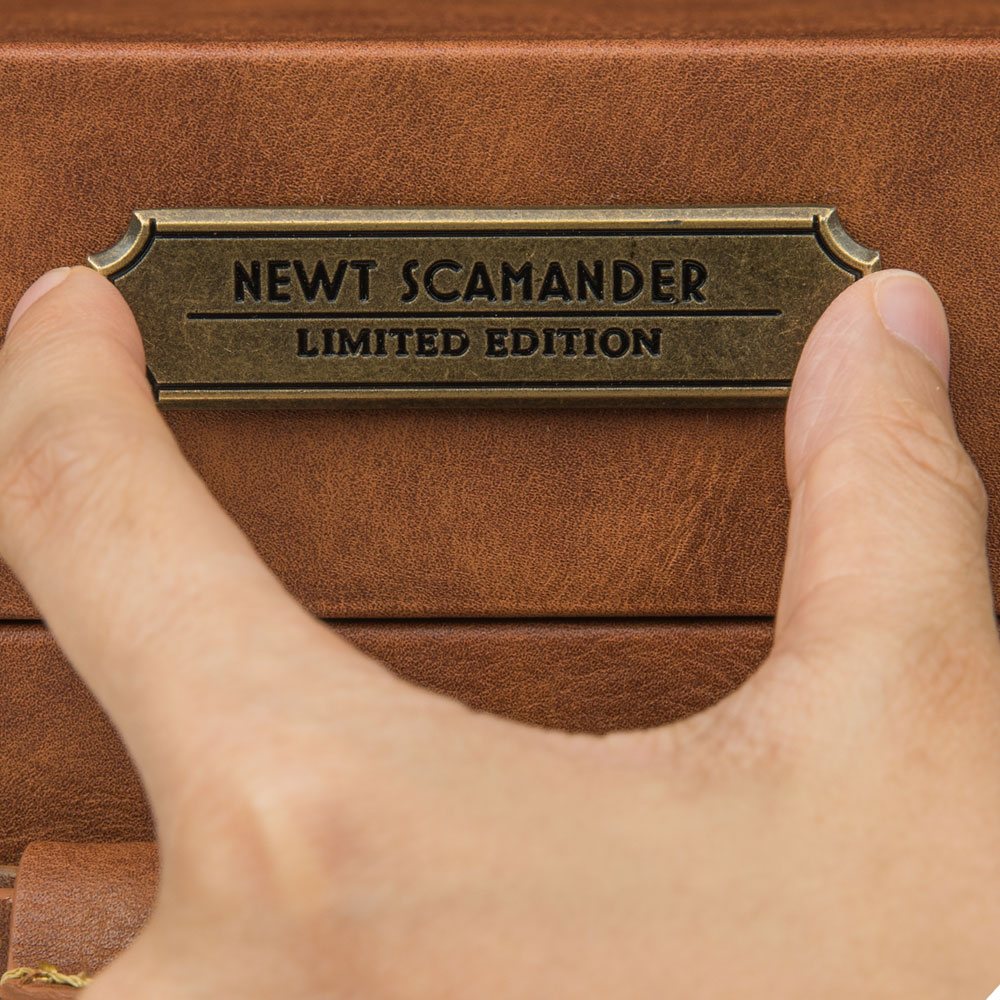 Fantastic Beasts Replica 1/1 Newt Scamander Suitcase Limited Edition - MangaShop.ro