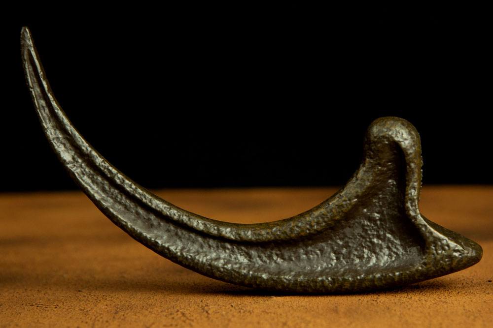 Jurassic Park Replica 1/1 Raptor Claw - MangaShop.ro