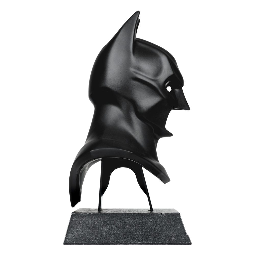 Batman Begins DC Direct Mini Replica 1/3 Batman Cowl 19 cm - MangaShop.ro