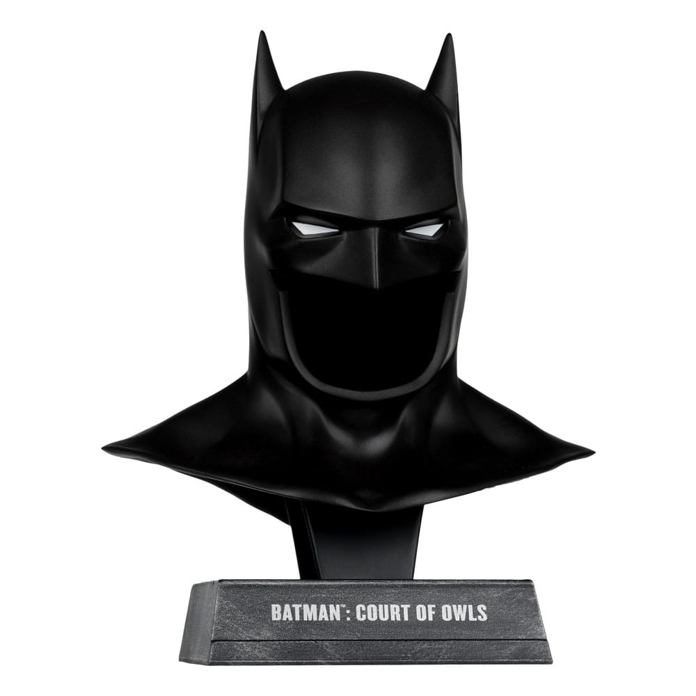 Batman DC Direct Mini Replica 1/3 Batman Cowl (Court of Owls) 15 cm - MangaShop.ro
