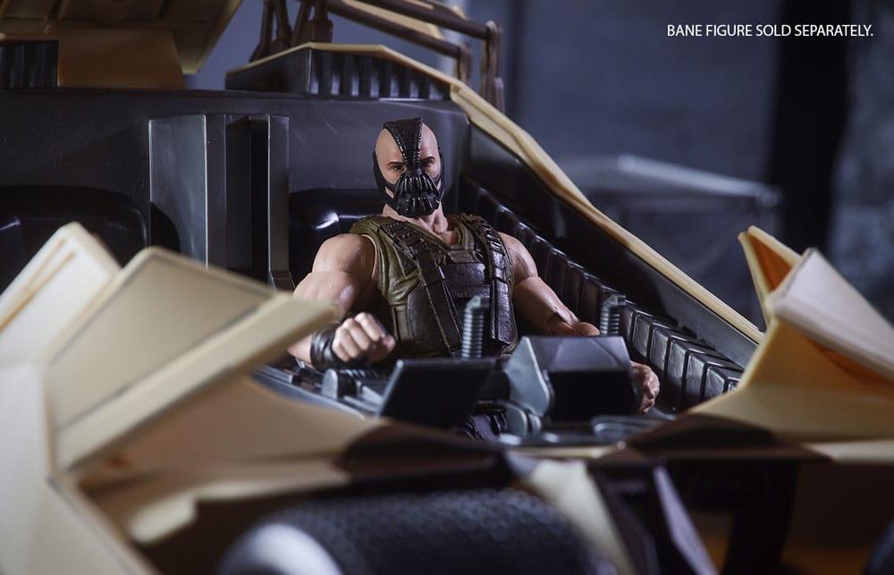 DC Multiverse Vehicle Tumbler Camouflage (The Dark Knight Rises) (Gold Label) 18 cm - MangaShop.ro